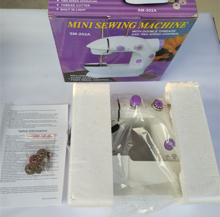 202 Sewing Machine, household electric sewing machine, mini multi-functional sewing machine with light and knife, manufacturer wholesale Application Scenario