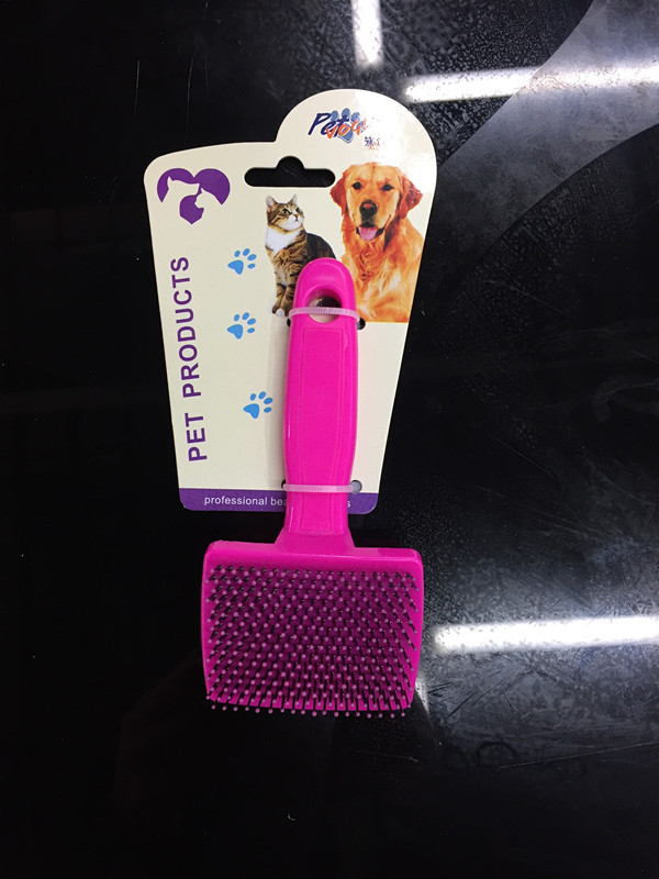 Factory direct sales and wholesale of plastic and nylon hair combs, small pet combs, pet supplies, pet supplies Application Scenario