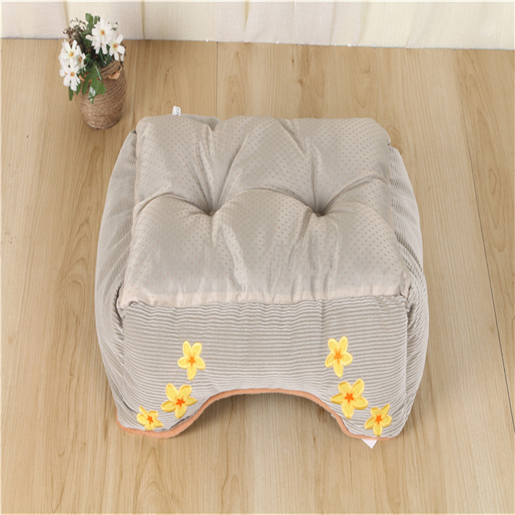 Direct sales from pet supplies manufacturers: Square teddy dog beds, warm pet beds for autumn and winter, dog beds, cat beds and pads Specification image