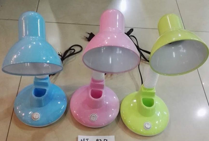 普通照明台灯实物图