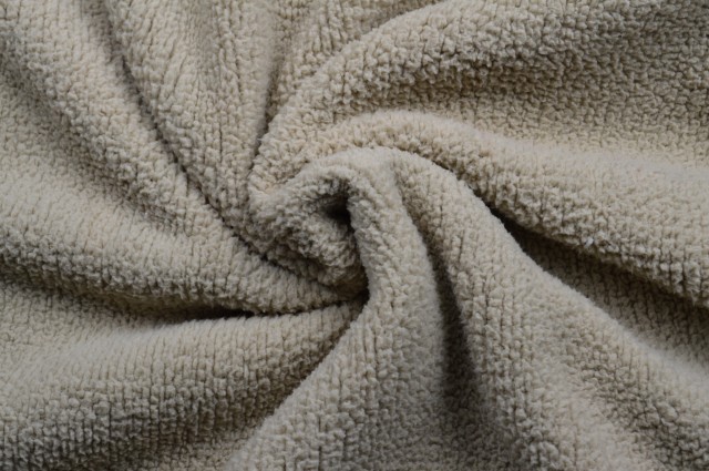 Thickened fabric for Cixi plush sweatshirt made of artificial fur and soft cotton