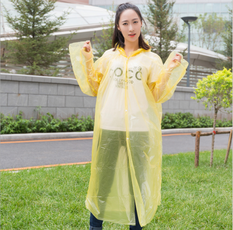 全新料成人加厚四合扣雨衣 一次性雨衣批发 户外旅游成人pe雨衣