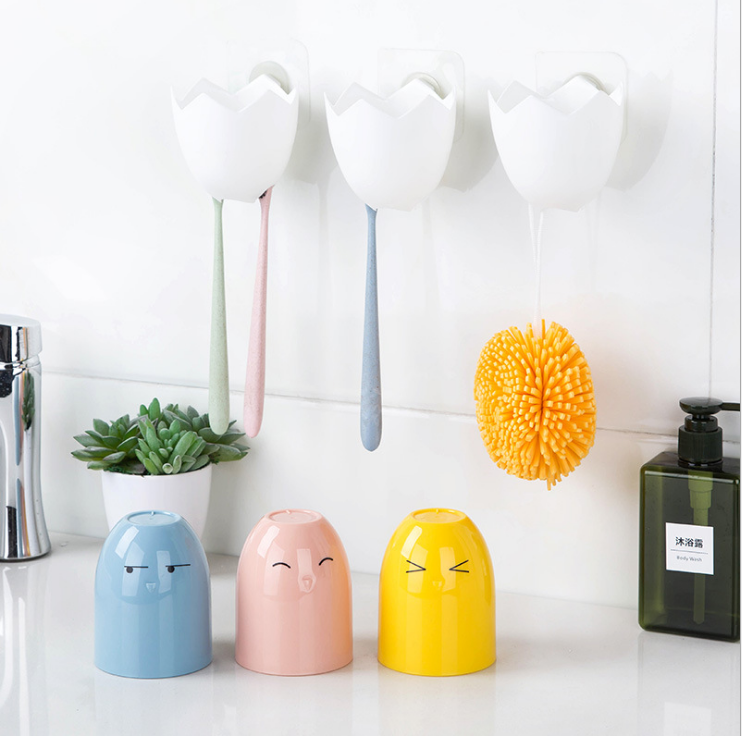 Seamless adhesive cute chicken toiletries set, cartoon toothbrush holder combination, adorable mouthwash cup, chicken cup Application Scenario