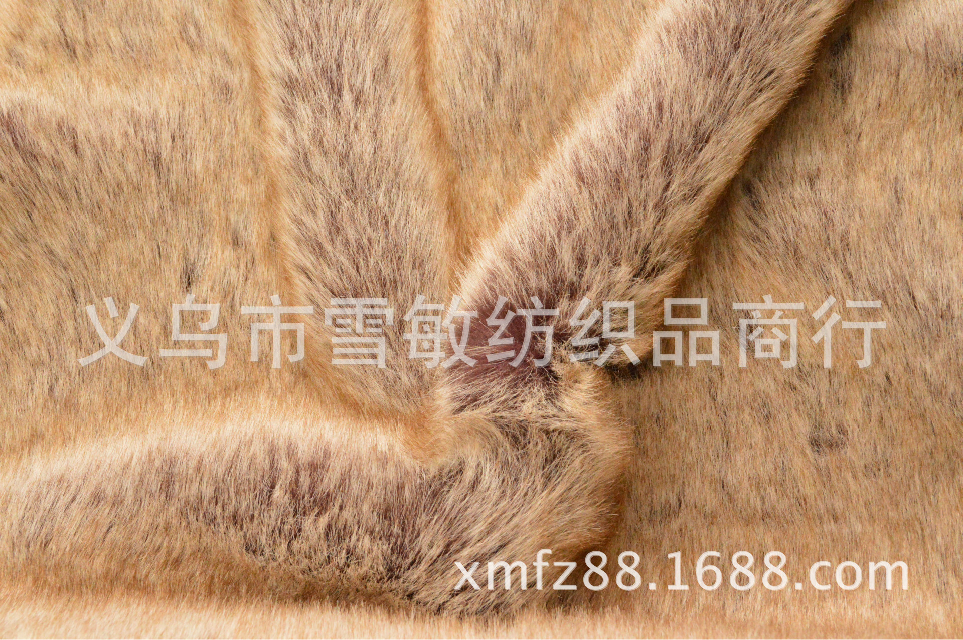 Purple and red three-color plush artificial plush, Cixi plush, plush toy fabric, clothing fabric details Picture