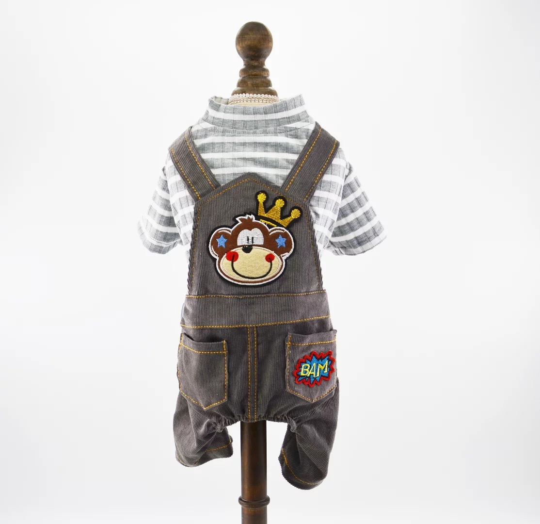 In 2025, Yabei's spring new pet clothing, crown corduroy overalls, four-legged clothes, dog clothing and pet supplies Application Scenario