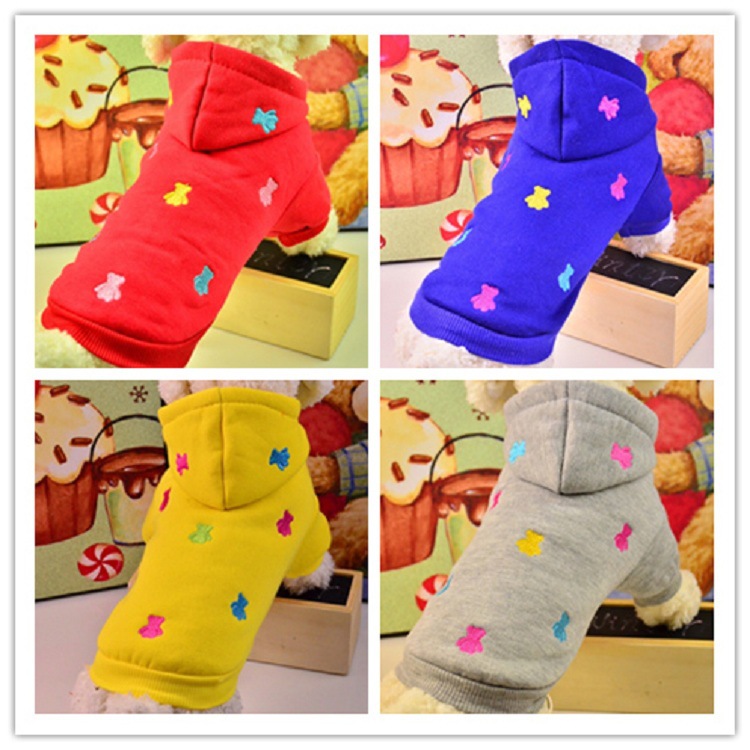 Wholesale of new autumn and winter styles of Yabei CWQ in 2015, including colorful hoodies, winter clothes, dog clothes, accessories and pet supplies