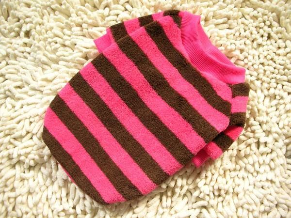 CWQ Pet clothing: Colorful striped round-neck shirt, coral fleece, warm and breathable, mixed in multiple colors details Picture