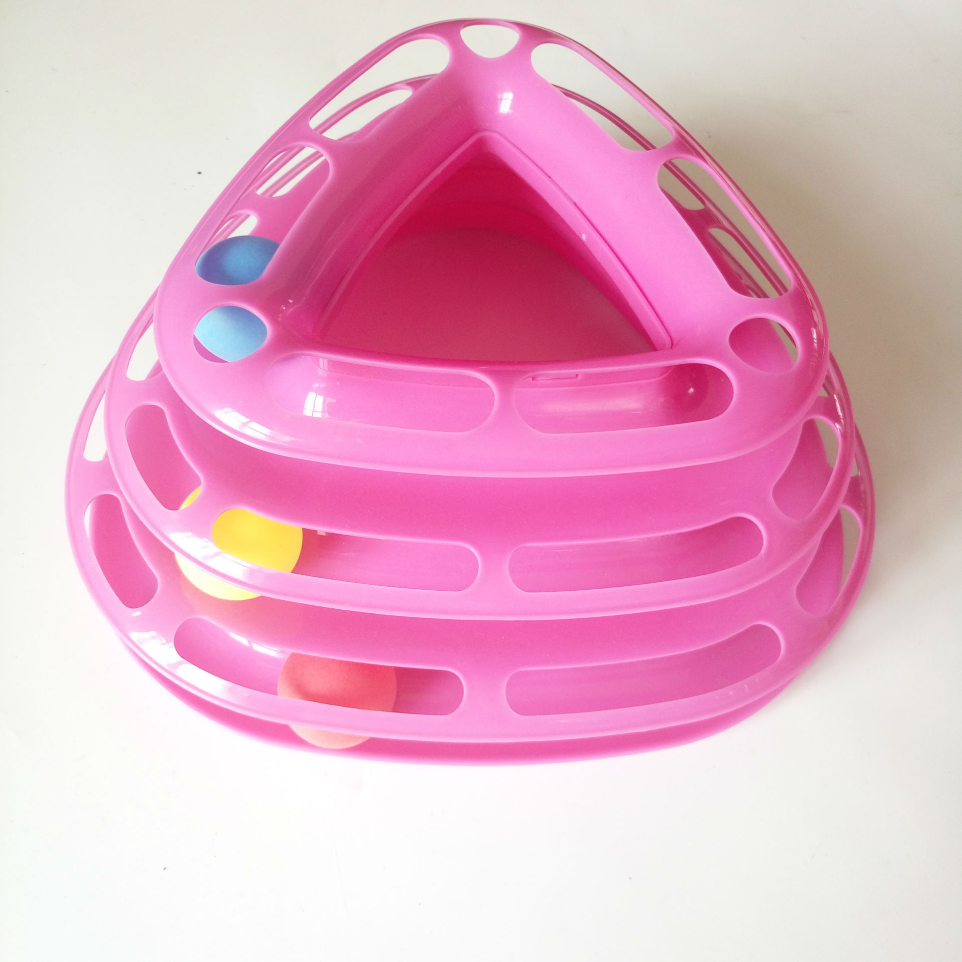 Wholesale of cat educational toys, triangular three-layer play discs, cat toys, cat play turntables, pet supplies details Picture