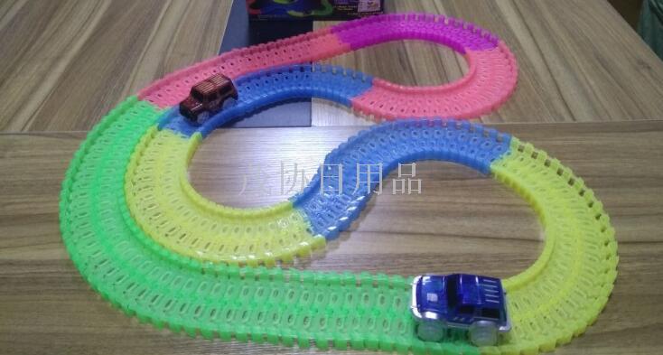 TV精品 多功能 儿童电动玩具车 轨道车 DIY拼装