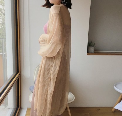 Wanwan's same style sun-protective clothing, flared sleeve see-through shirt, chiffon retro long cardigan, with an extended version worn over it Specification image