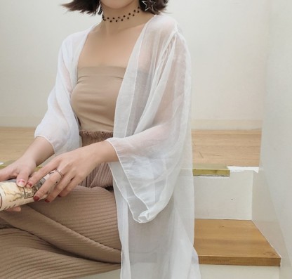 Wanwan's same style sun-protective clothing, flared sleeve see-through shirt, chiffon retro long cardigan, with an extended version worn over it