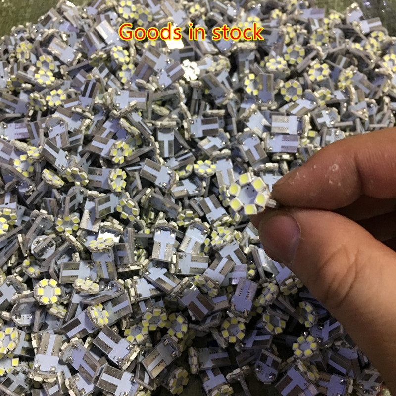 Automotive LED width indicator light T10 small bulb white light reading lamp Application Scenario