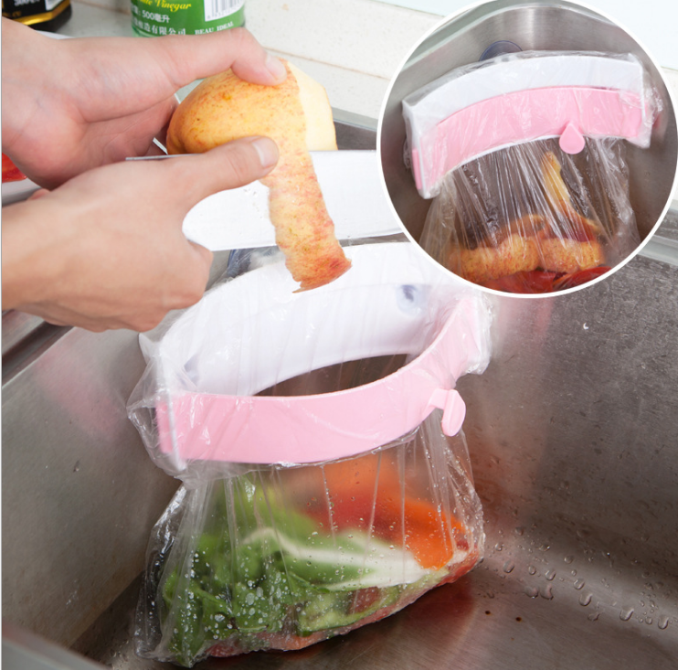 A powerful three-suction cup water trough garbage bag rack and creative garbage bag hanging rack details Picture