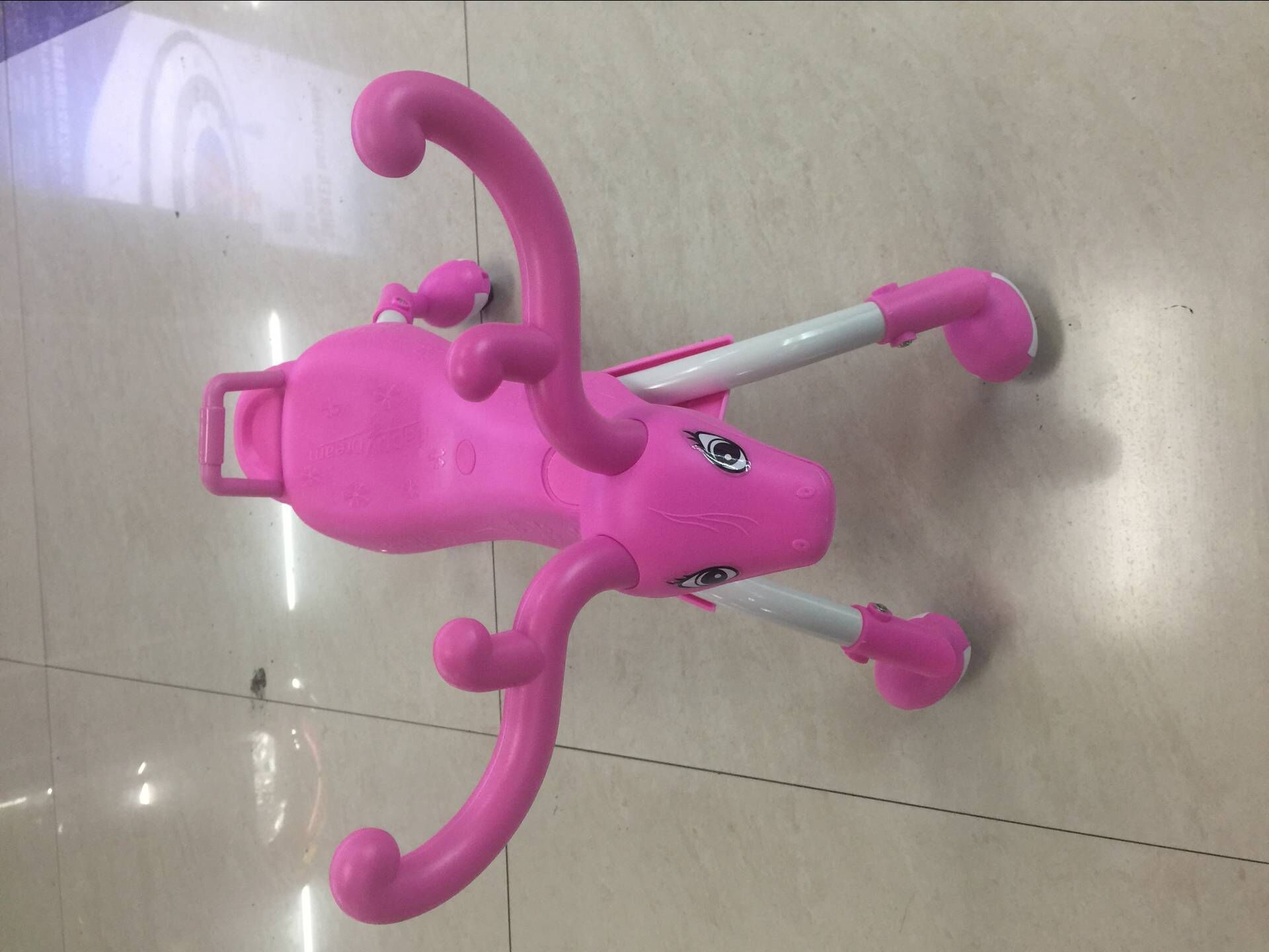 小鹿车 儿童滑板车 童车 玩具车 质量上乘 价格优惠 厂家直销