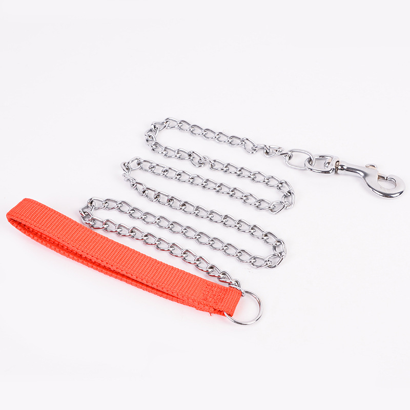 Wholesale of pet chains, pet collars and pet supplies from manufacturers Application Scenario