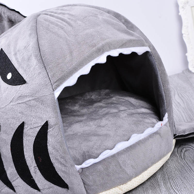 High-quality pet beds, comfortable and warm, shark-shaped dog beds and cat beds, detachable and washable bed pads wholesale Specification image