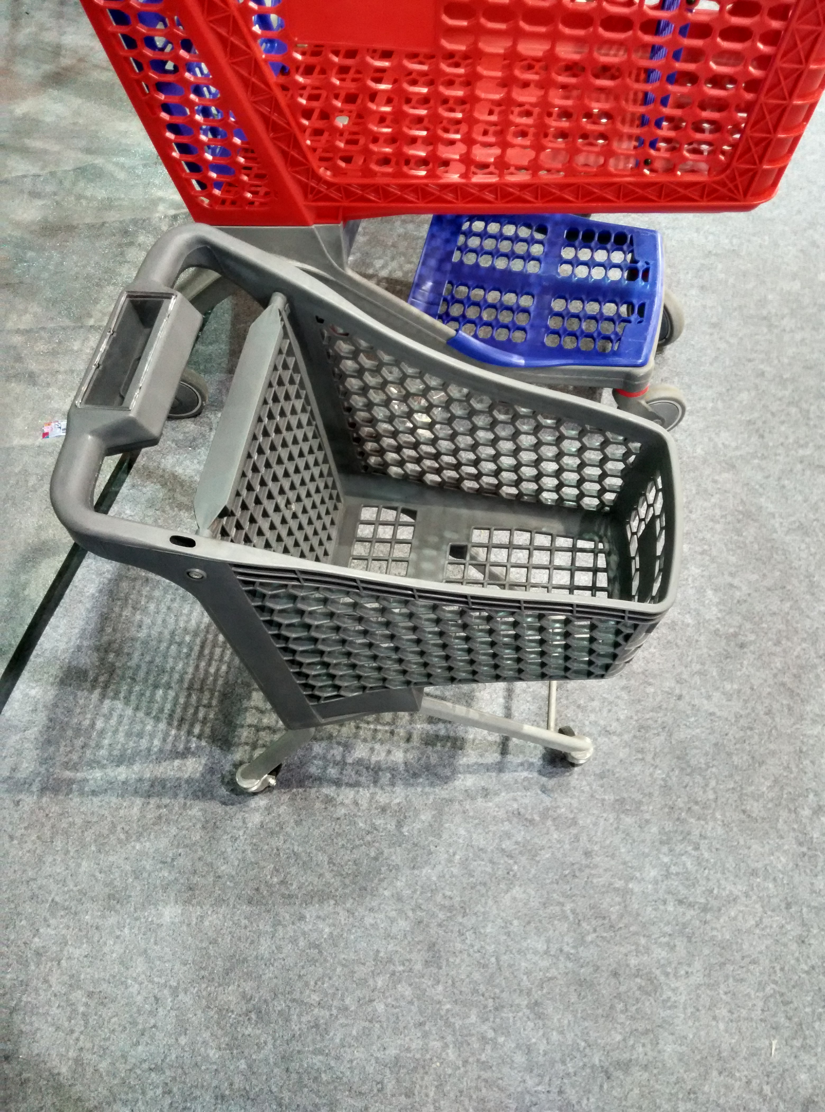All-plastic grey children's mini stroller with a small flag Application Scenario