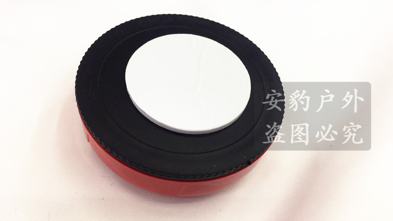 3LED high-brightness tap light, press-type wardrobe and kitchen light, cabinet corridor light, night wake-up head milk feeding light Application Scenario