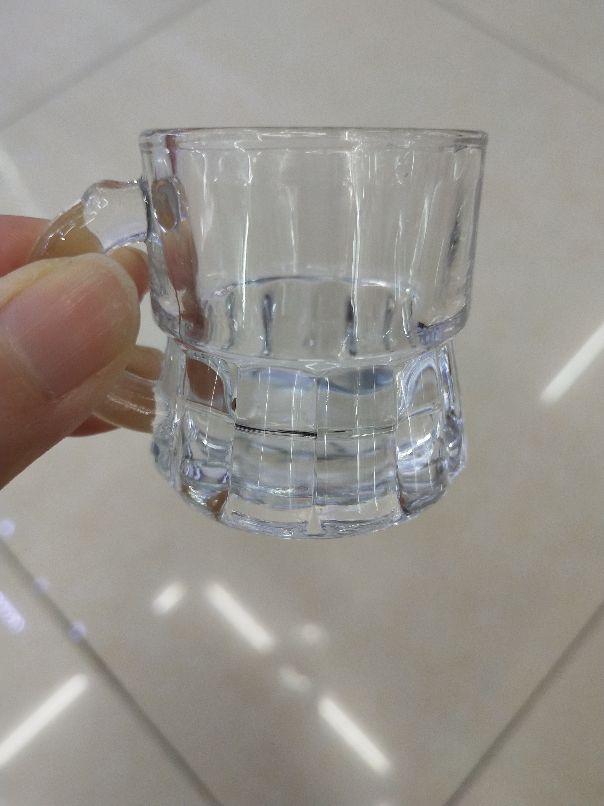 晶白料玻璃小号把杯