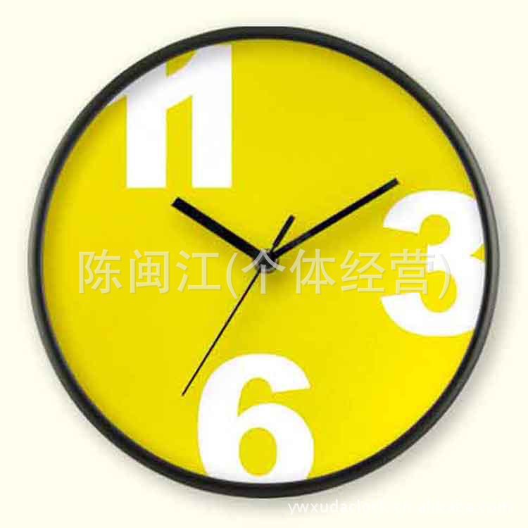 Xuda Watch Factory wholesals 23cm fashionable promotional home plastic wall clocks from Japan and South Korea. Customizable clock face logos are available
