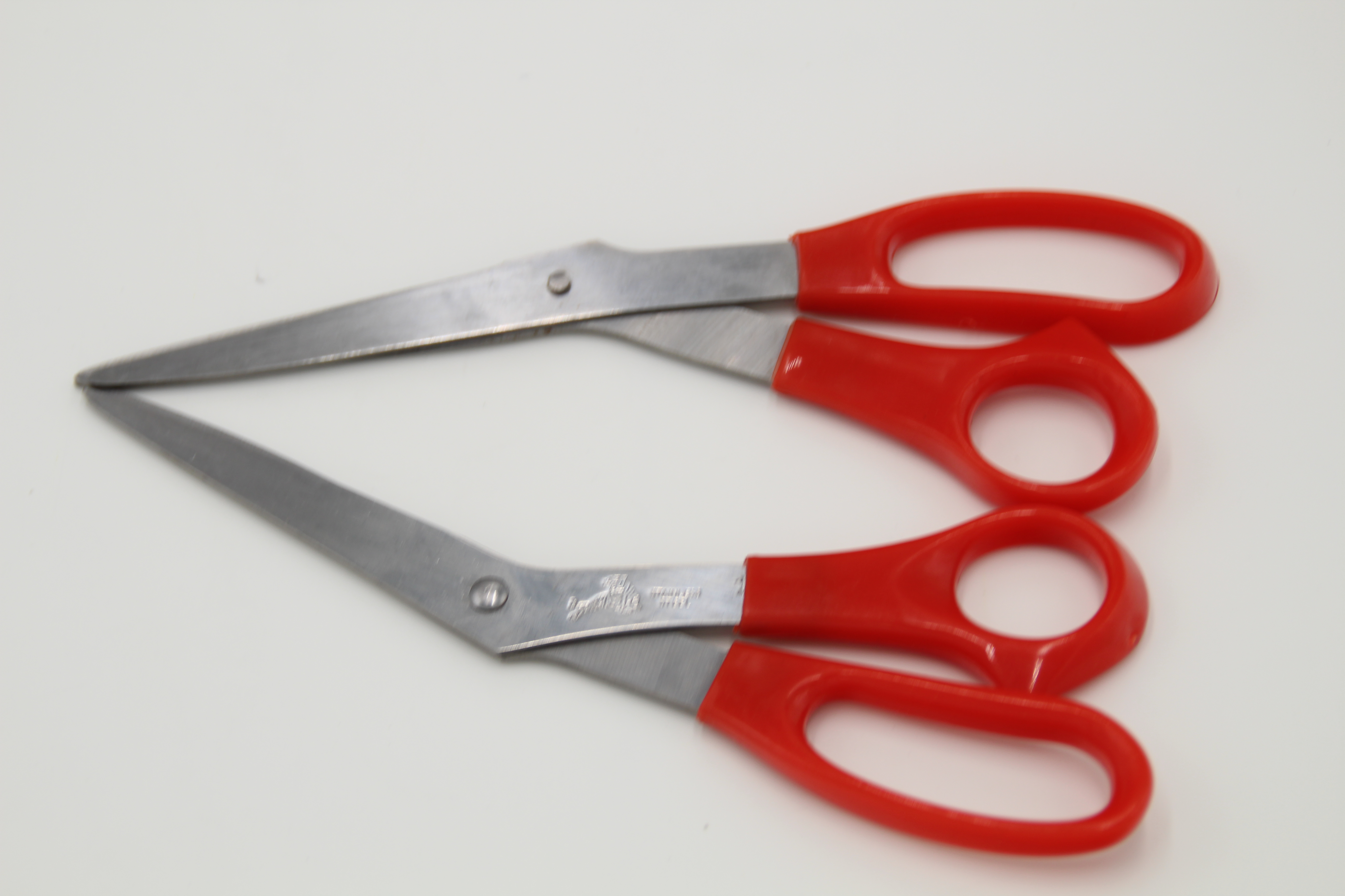 Scissors, scissors, scissors, office and study supplies, office scissors, student scissors, learning to cut lace, cut fabric, cut teeth, cut utility knives details Picture
