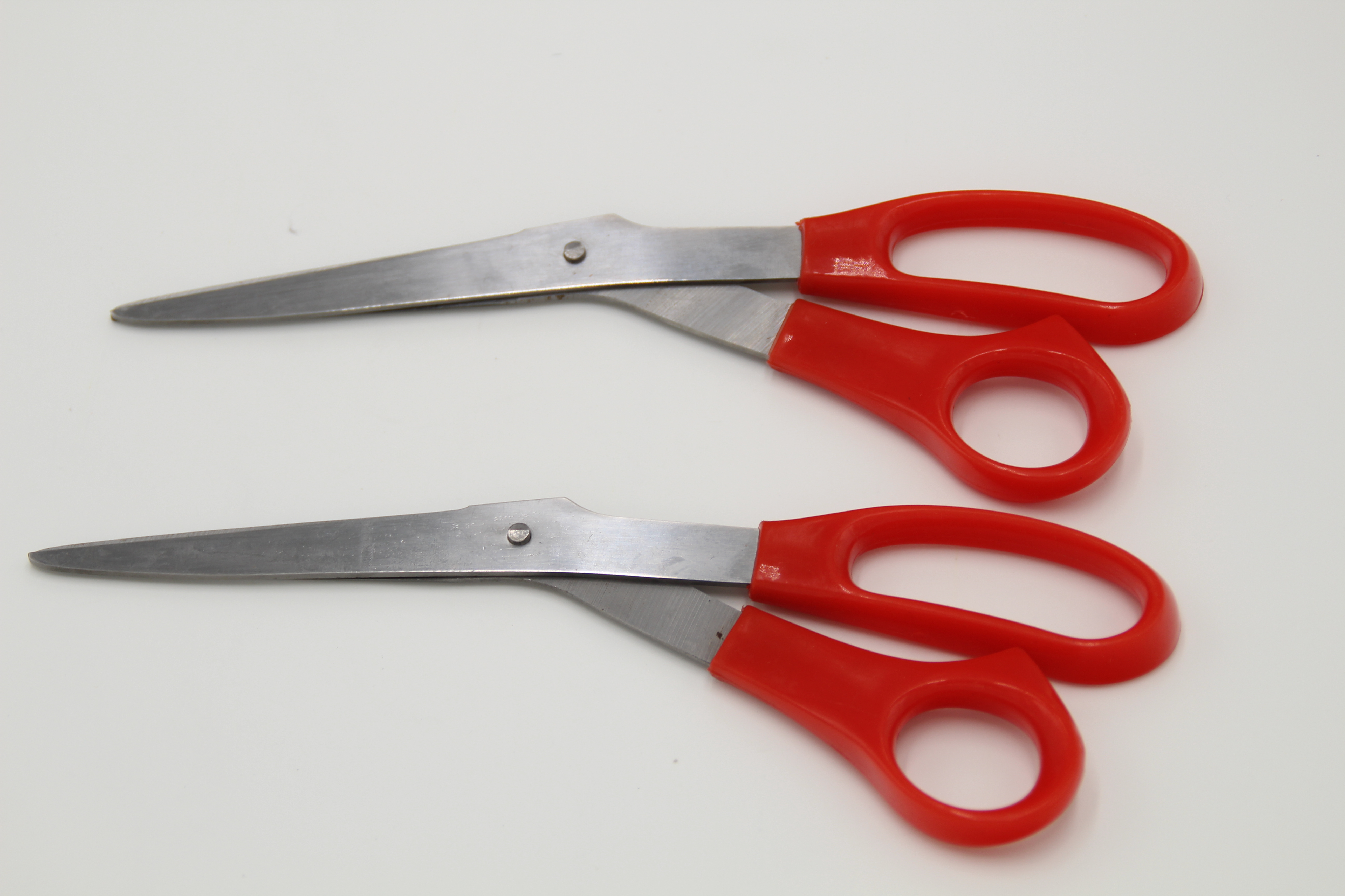 Scissors, scissors, scissors, office and study supplies, office scissors, student scissors, learning to cut lace, cut fabric, cut teeth, cut utility knives full figure