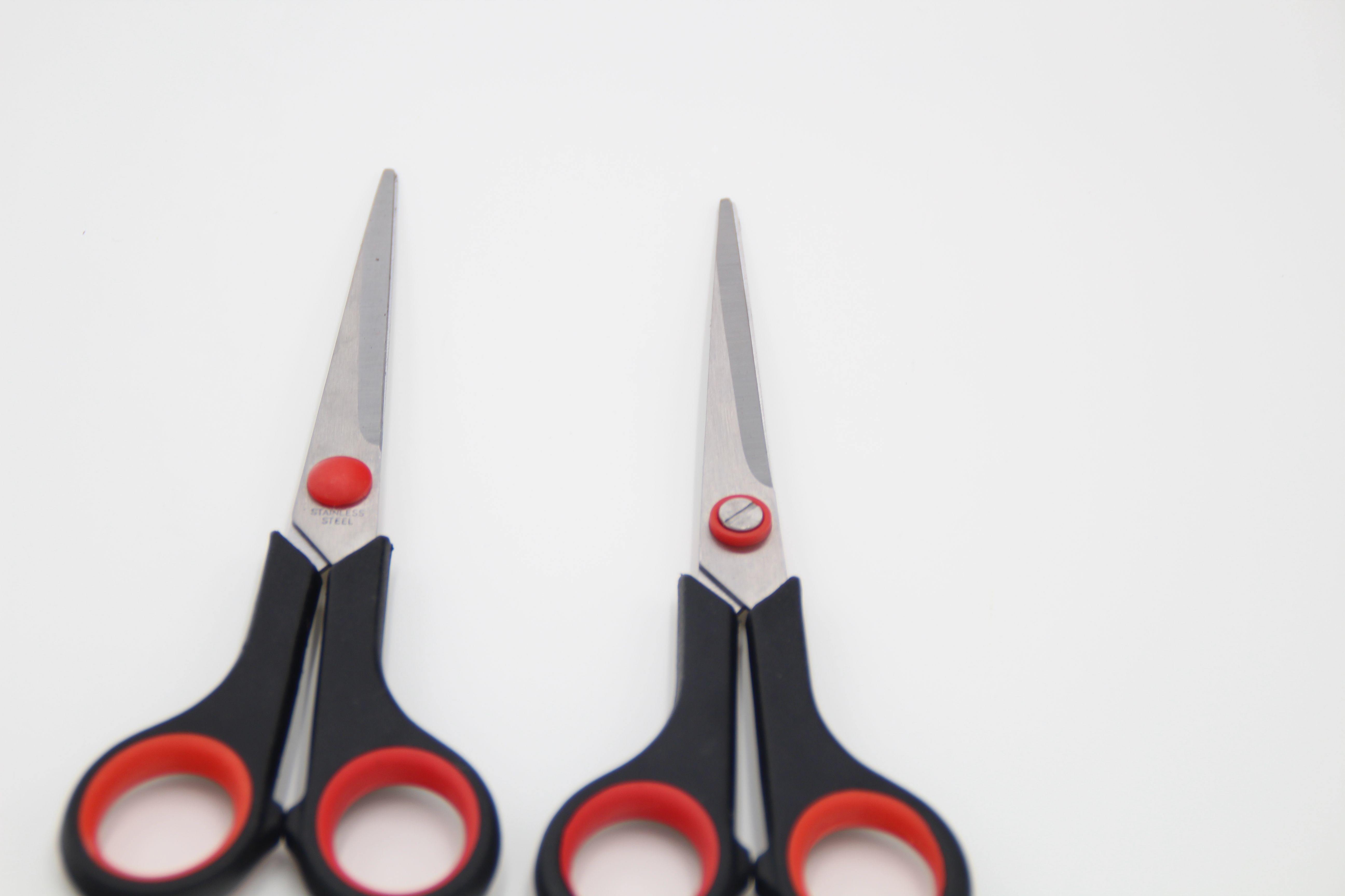 Office and study supplies: Office scissors, student scissors, learning to cut lace, fabric, teeth, and utility knives full figure