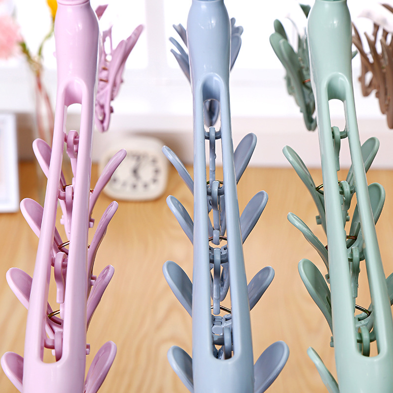 Hot-Selling 8 Clip Windproof Buckle Multi-Functional Hanger Plastic Clothes Drying Rack Socks Underwear Drying Rack Application Scenario