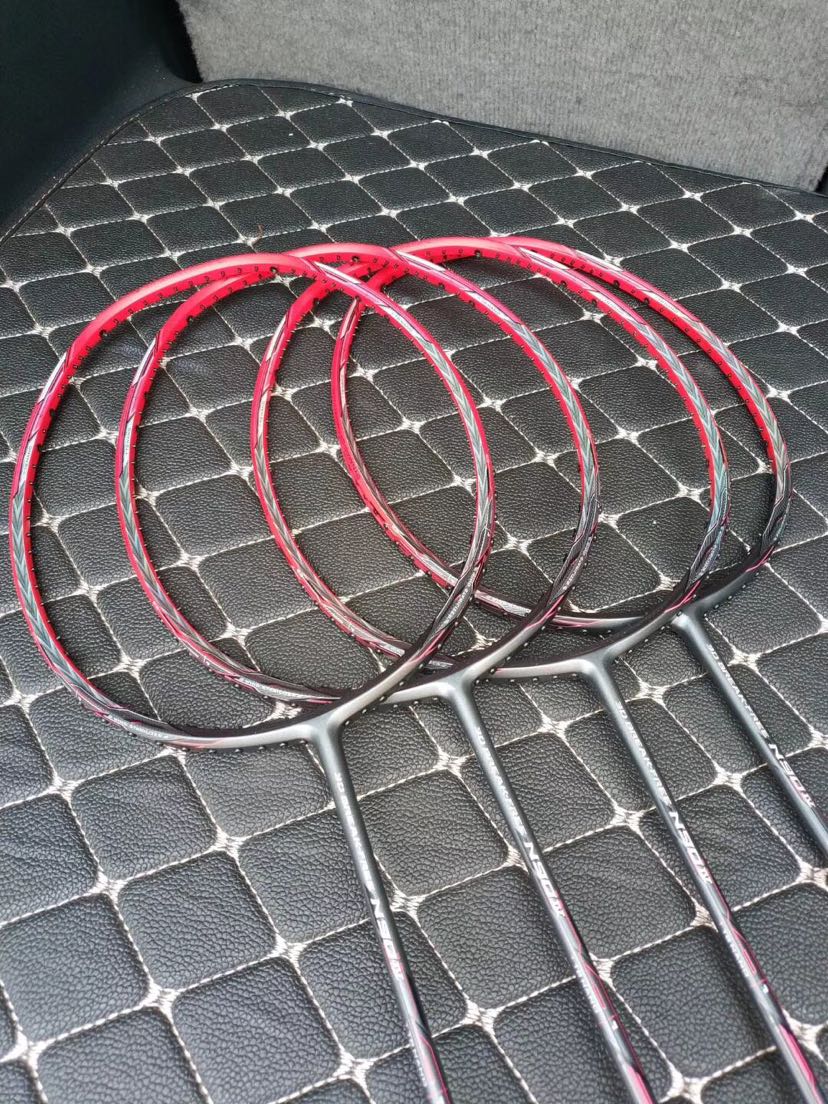 Premium pull 35lbs bádminton raqueta de fibra de carbono completa ligero y portátil