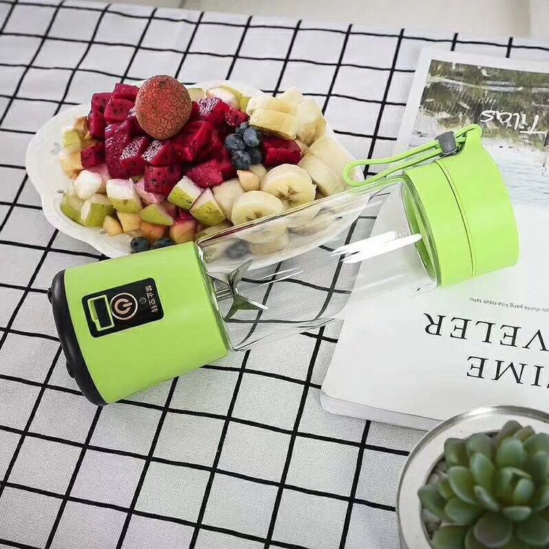 Portable juicer