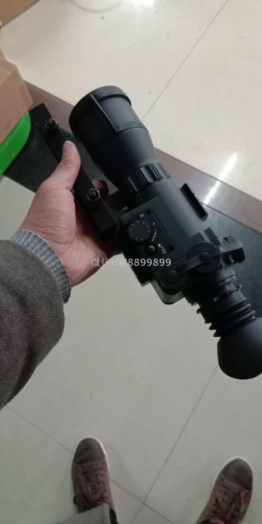 منظار للرؤية الليلية مزود بمصابيح الأشعة تحت الحمراء details Picture