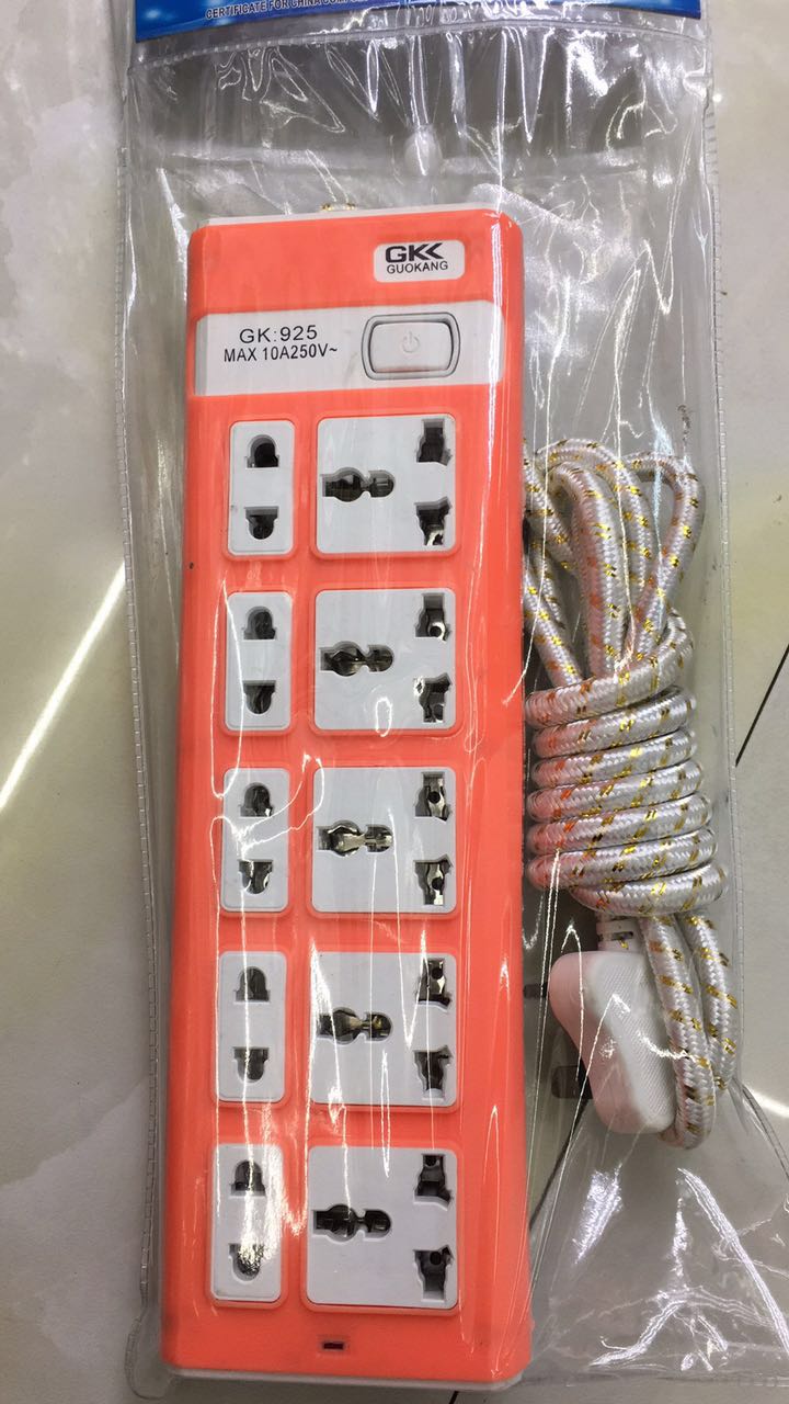 Socket, power strip, power conversion plug, power strip