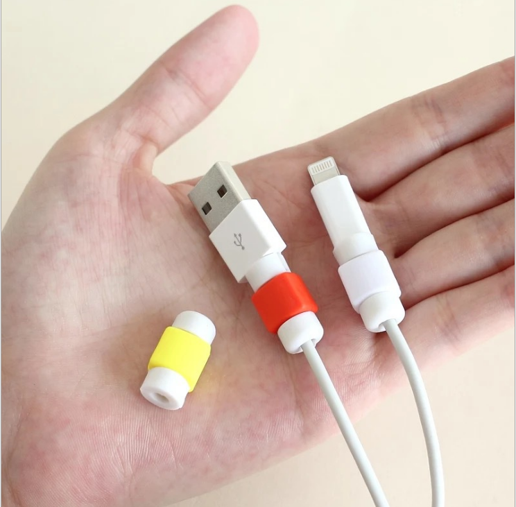 Taiwan I-line sleeve, Apple charging data cable protection sleeve, bow protector, charging cable protector Application Scenario