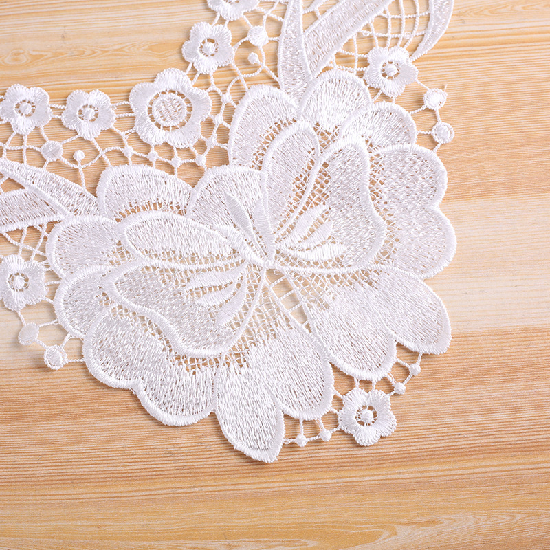 Water-soluble lace, lace embroidery, collar flowers, polyester corsages, clothing accessories, lace accessories details Picture