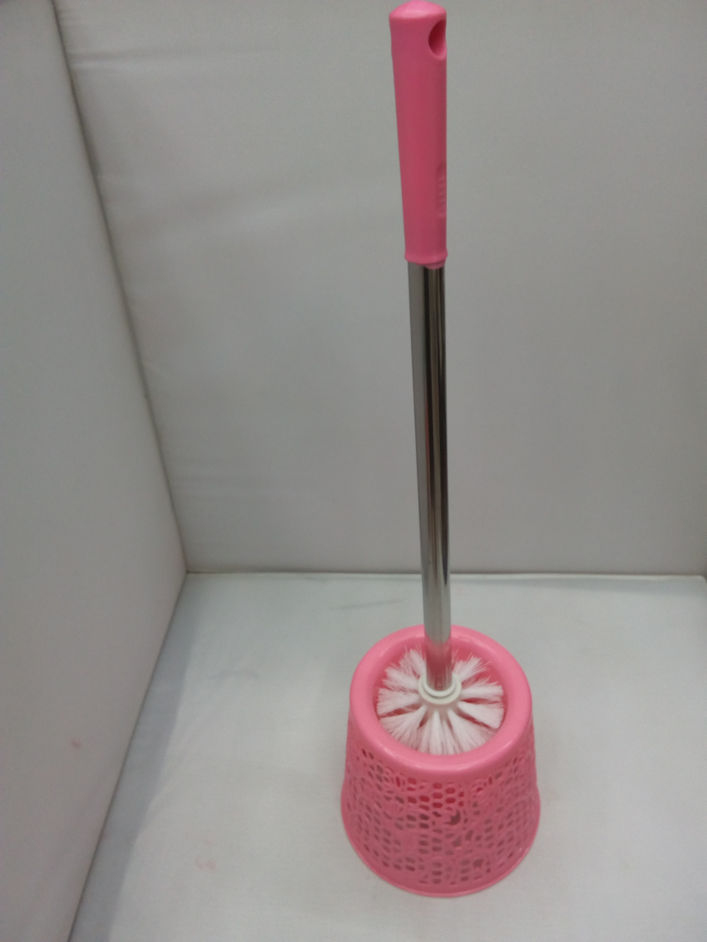 Toilet brush with carved and hollowed-out design and seat set, toilet cleaning brush, bathroom cleaning brush for washing the toilet