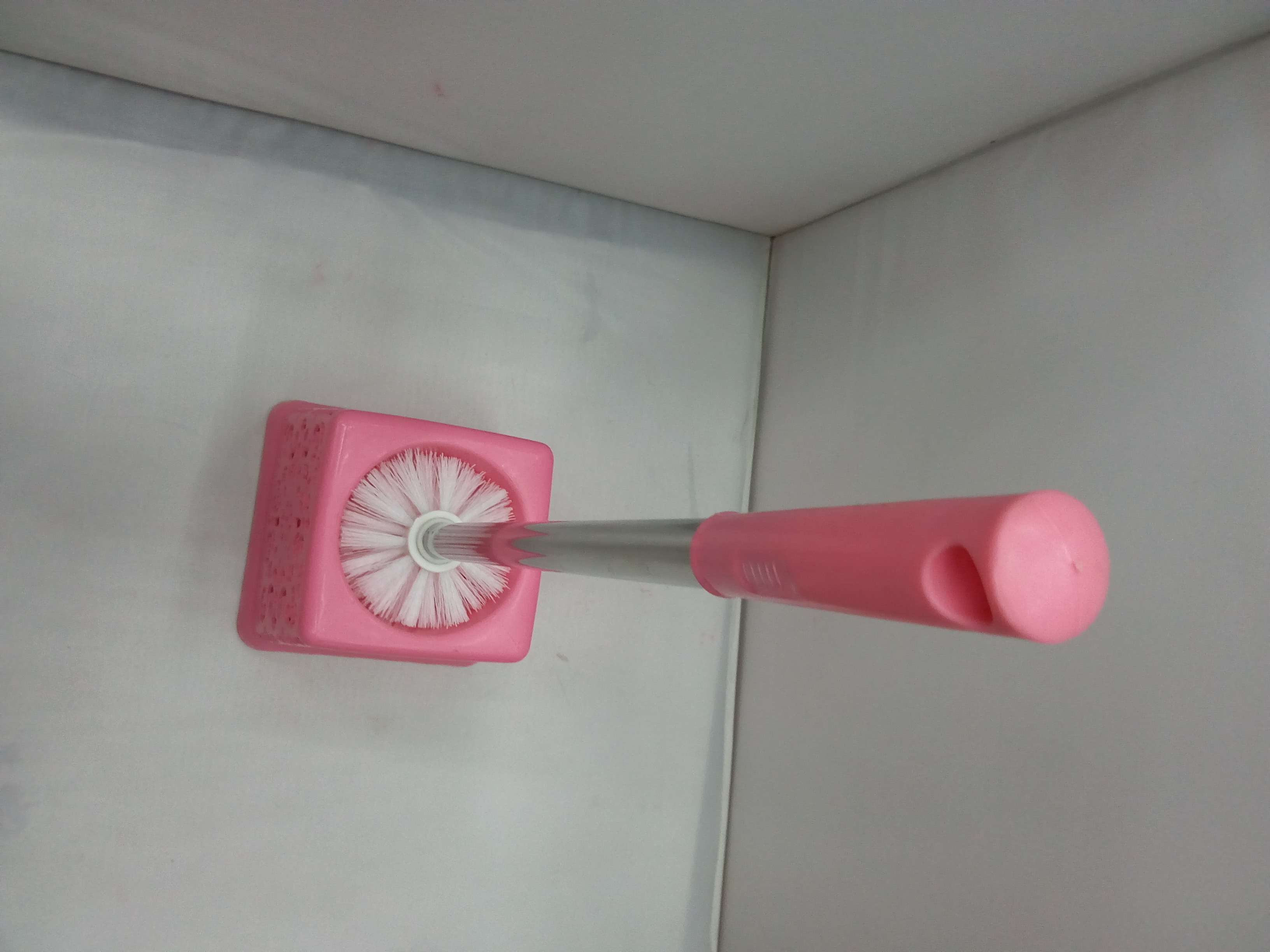 Toilet brush with carved and hollowed-out design and seat set, toilet cleaning brush, bathroom cleaning brush for washing the toilet details Picture