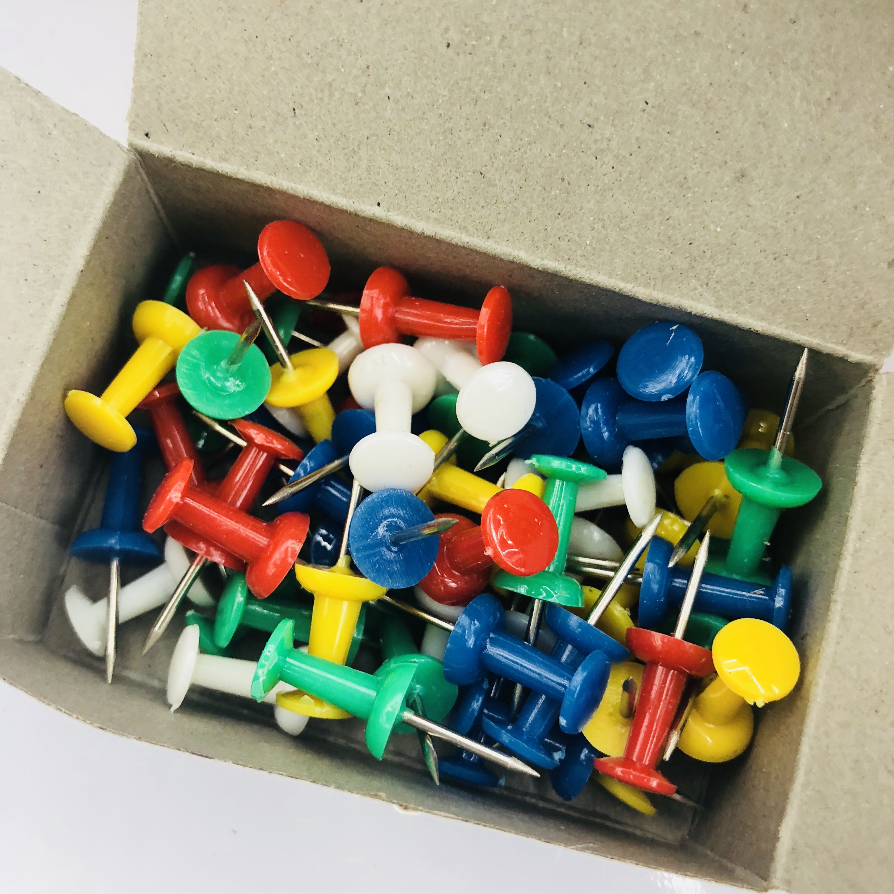 彩色工字钉 塑料彩色工字钉 办公文教 工字钉批发细节图