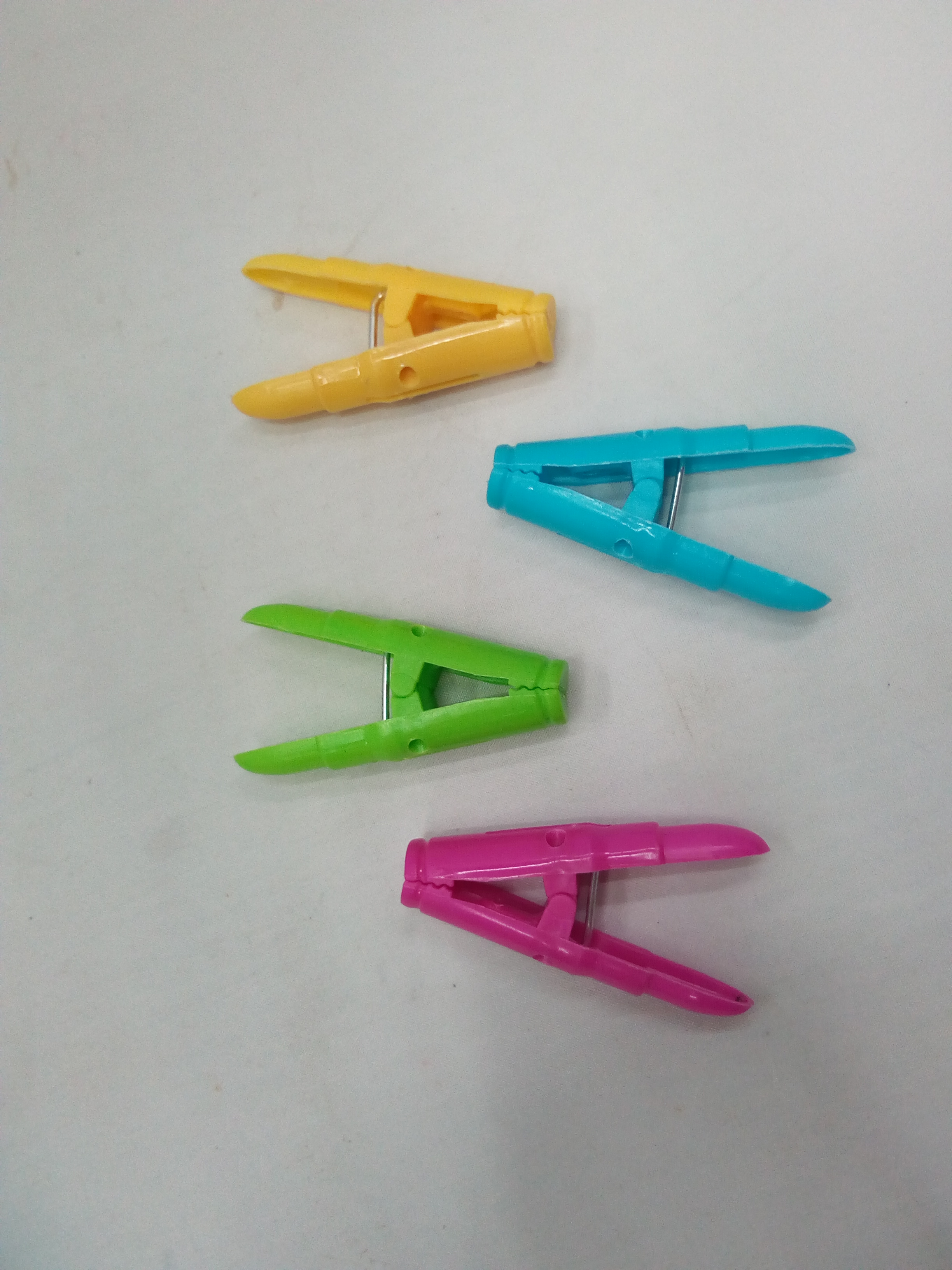 多功能晾衣夹衣服袜子夹防滑耐用固定晒被子的夹子422-9224-24产品图