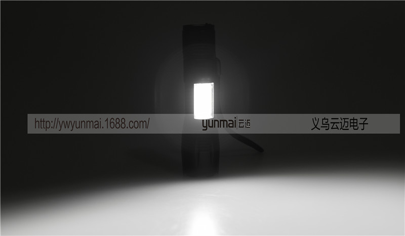 والمصابيح اليدوية المشعة للغاية المزودة بمصابيح يدوي مزود بمصدر مزدوج مزود بمصابيح USB لإعادة الشحن Application Scenario