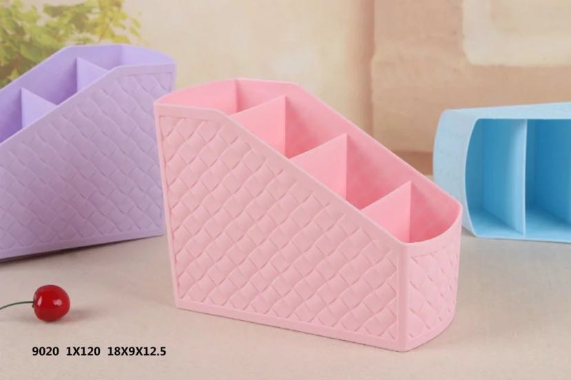 Storage box, 4-compartment storage basket, imitation rattan multi-compartment desktop storage box, cosmetics storage folder box Application Scenario