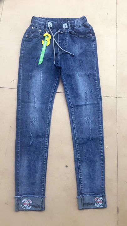New elasticated waisted jeans with raw hem hem and cropped cropped pants with high stretch