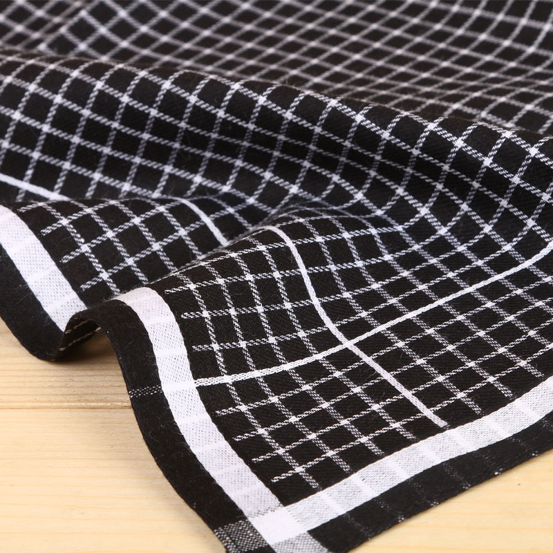 Fuji pure Cotton classic checkered handkerchief Men's fashion square Application Scenario