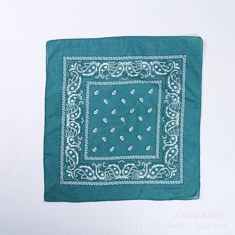 Hao Hao Headscarf Manufacturers Direct Sales Of Hip Hop Square Outdoor Riding Sports Magic Headscarf Multi-Functional Hip Hop Bib Sports Headscarf Application Scenario