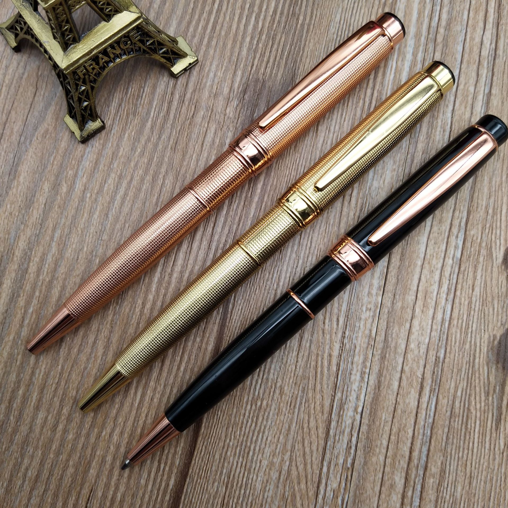 2018 new high-end rotary metal ballpoint pens, signature pens, ballpoint pens, car and various enterprise pens