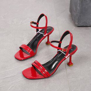 新款时装鞋鞋子细节图