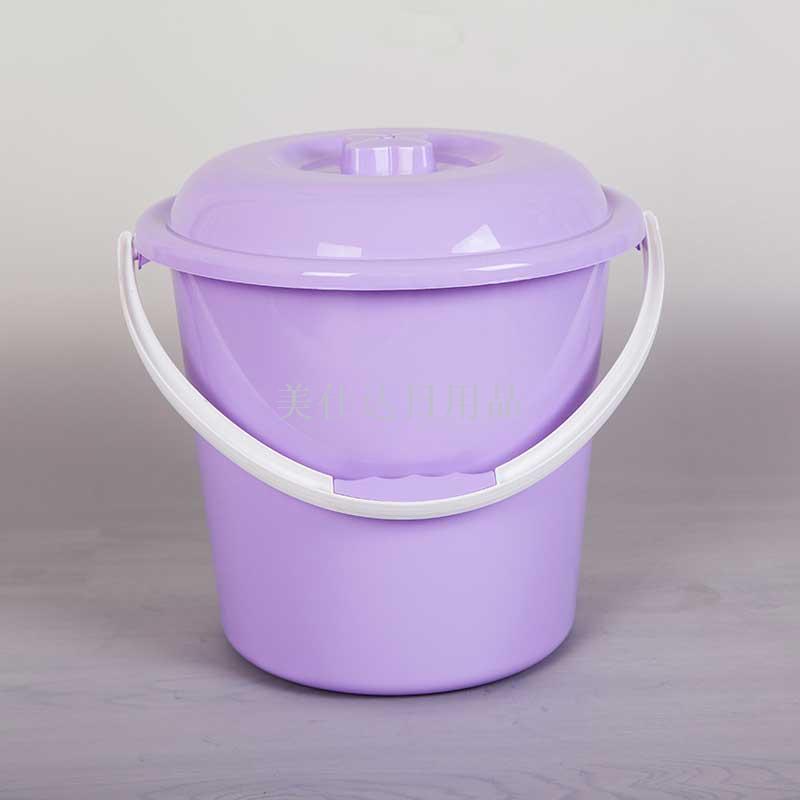 塑料水桶/水桶/家用水桶产品图