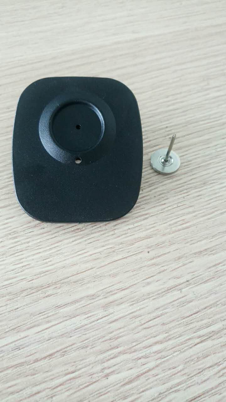 Alarm button alarm door