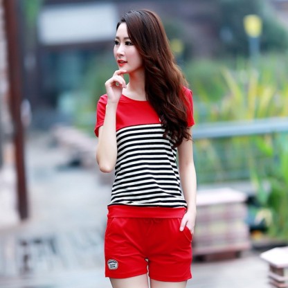 Summer shorts and short sleeves two-piece casual sportswear for women Application Scenario