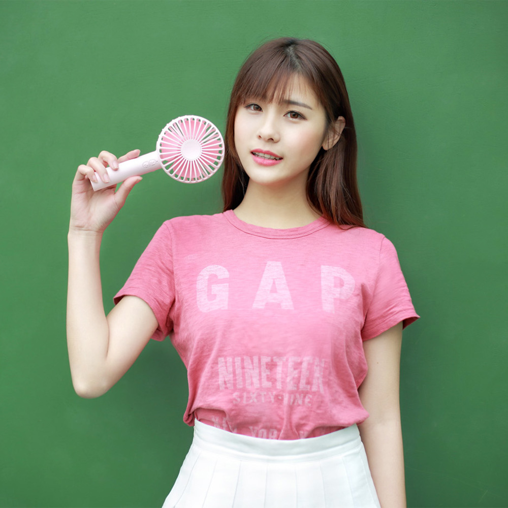 马卡龙化妆镜usb迷你风扇大风力便携手持桌面风扇产品图