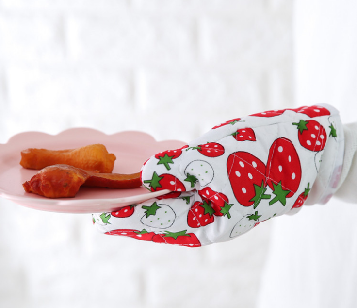 Thickened heat-insulating baking gloves for microwave ovens and ovens, creative kitchen anti-slip, high-temperature resistant and heat-resistant hand covers details Picture